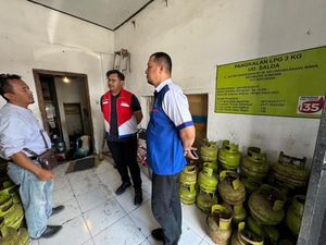 Jual LPG 3 Kg Melebihi HET, 6 Agen-Pangkalan di NTB Dijatuhi Sanksi Jual LPG 3 Kg Melebihi HET, 6 Agen-Pangkalan di NTB Dijatuhi Sanksi