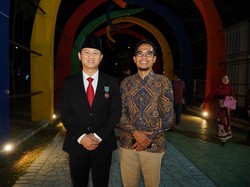 Majukan UMKM, Bupati Trenggalek Terima Satyalancana Wira Karya