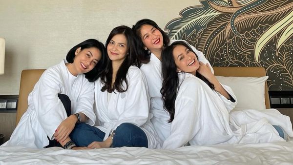 7 Foto Cut Tary Liburan Bareng Bestie, Ada Lulu Tobing Hingga Ersa Mayori