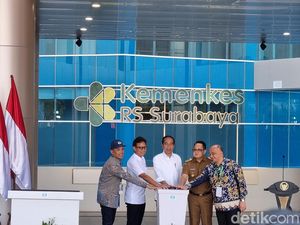 Sindiran Jokowi untuk Rumah Sakit Daerah yang Gelap Gulita Sindiran Jokowi untuk Rumah Sakit Daerah yang Gelap Gulita