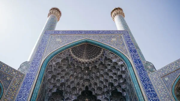 Wujud Masjid yang Bisa Memantulkan Suara, Penuh dengan Mozaik!