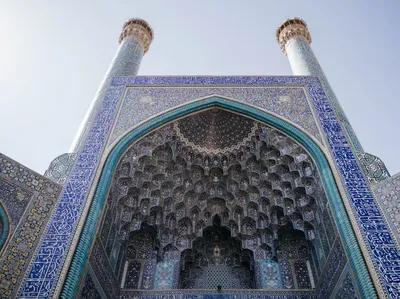 Wujud Masjid yang Bisa Memantulkan Suara, Penuh dengan Mozaik!