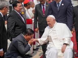 Paus Fransiskus Tiba di Papua Nugini Usai Kunjungan ke Indonesia