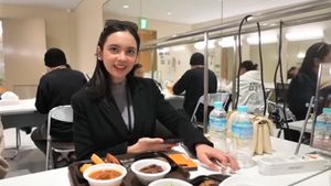Momen Seru Lyodra Saat Kulineran di Jepang hingga Ngemil Dimsum
