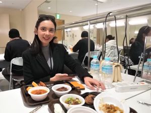 Momen Seru Lyodra Saat Kulineran di Jepang hingga Ngemil Dimsum