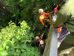 Pasutri Jatuh ke Jurang Saat Bersihkan Halaman Rumah di Ubud