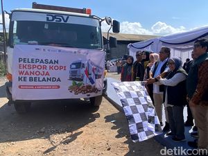 Hebring! 18 Ton Kopi Bandung Dikirim ke Belanda Hebring! 18 Ton Kopi Bandung Dikirim ke Belanda