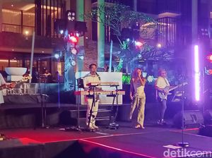 Indra Lesmana Bangkitkan Nostalgia dengan Tembang Lawas di Bali Indra Lesmana Bangkitkan Nostalgia dengan Tembang Lawas di Bali
