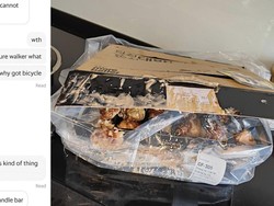 Duh! Pesanan Sate Rp 650 Ribu Milik Pelanggan Ini Tumpah oleh Ojol