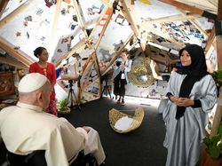 Potret Seni Instalasi Hati Indonesia yang Diresmikan Paus Fransiskus