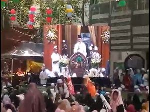 RK soal Disoraki Warga di Makam Mbah Priok: Saya di Sana Dihormati RK soal Disoraki Warga di Makam Mbah Priok: Saya di Sana Dihormati