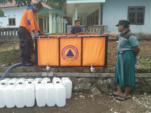 BPBD Salurkan 30 Ribu Liter Air Bersih untuk 995 Warga Malang Selatan