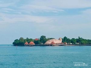 Selamat Pagi dari Pelabuhan Kartini Jepara Selamat Pagi dari Pelabuhan Kartini Jepara