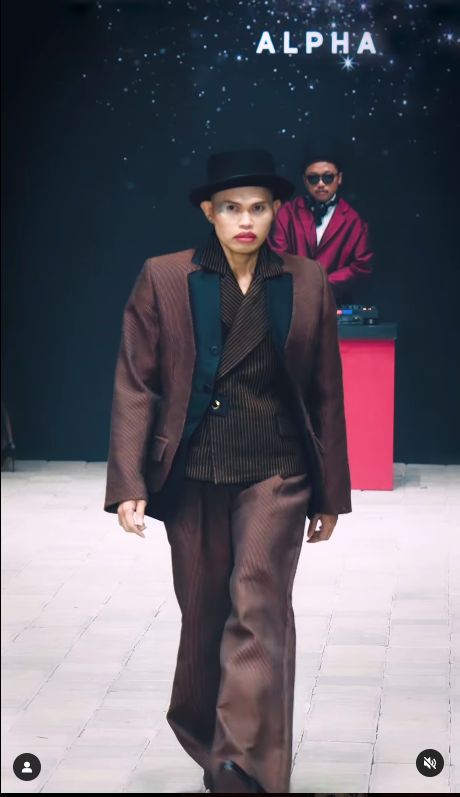 Penampilan Macho Wanda Hara