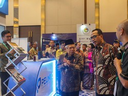 Kunjungi Booth Pelindo di Hub Space, Wapres Bahas Konektivitas Pascamerger