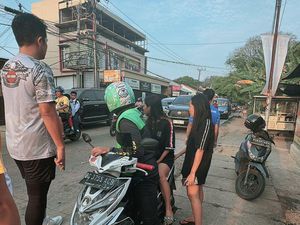 Polisi Gagalkan 2 Remaja Putri yang Jual Diri ke Pria Hidung Belang Polisi Gagalkan 2 Remaja Putri yang Jual Diri ke Pria Hidung Belang