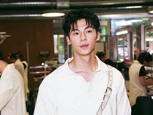 Aktor Ganteng Ini Wamil, Tentara Wanita Diperingatkan untuk Jangan Ganggu Aktor Ganteng Ini Wamil, Tentara Wanita Diperingatkan untuk Jangan Ganggu