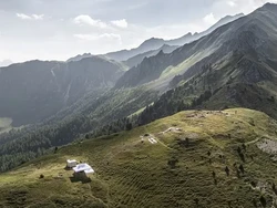 Kamp Militer Roma Berusia 2.000 Tahun Tersembunyi di Pegunungan Swiss