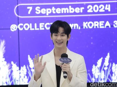 Senyum Kim Soo Hyun Saat Kunjungi Korea 360 Jakarta