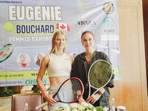 Luna Maya Merasa Terhormat Bisa Tanding Tenis Lawan Eugenie Bouchard