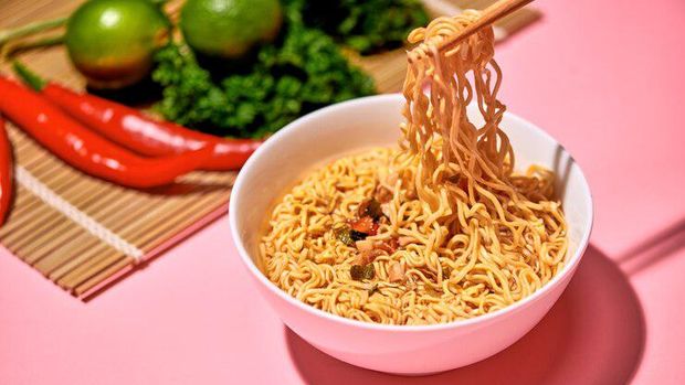 Mie instan rendah kandungan gizi/Foto: Freepik.com/makistock