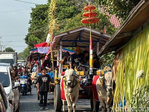 41 Peserta dari 9 Kecamatan Meriahkan Parade Cikar di Kediri 41 Peserta dari 9 Kecamatan Meriahkan Parade Cikar di Kediri