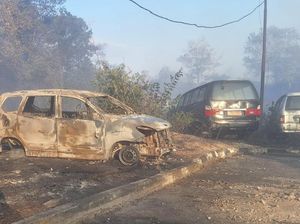 24 Mobil Tak Layak di Kantor Pengujian Kendaraan Pangkalpinang Terbakar 24 Mobil Tak Layak di Kantor Pengujian Kendaraan Pangkalpinang Terbakar