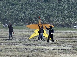 Mengenal Permainan Layang-layang Lake Ajang Warga Polman Rajut Kebersamaan Mengenal Permainan Layang-layang Lake Ajang Warga Polman Rajut Kebersamaan