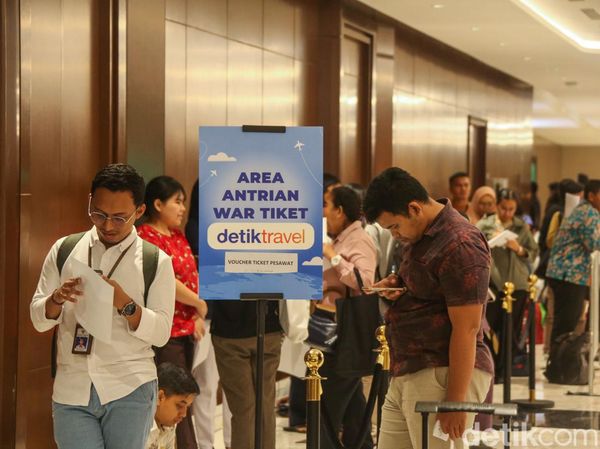 Potret Pengunjung Hub Space War Tiket Pesawat Gratis