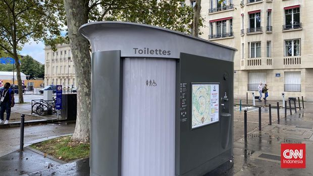 Toilet di Paris. CNN Indonesia/M Ikhwanuddin