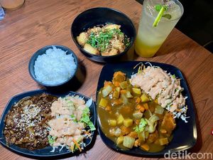 Oishii! Chicken Katsu Curry dan Beef Teriyaki Enak di Warung Jejepangan Oishii! Chicken Katsu Curry dan Beef Teriyaki Enak di Warung Jejepangan