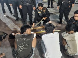 5 Anggota Gangster di Surabaya Diamankan Saat Hendak Tawuran