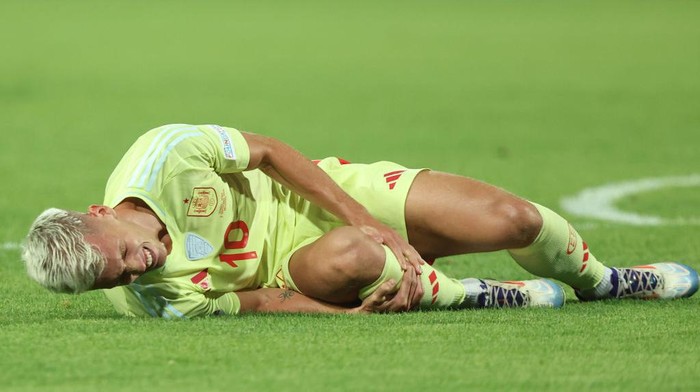 BELGRADE, SERBIA - SEPTEMBER 5: Dani Olmo of Spain during the  UEFA Nations league match between Serbia  v Spain at the Stadium Rajko Mitic on September 5, 2024 in Belgrade Serbia (Photo by Damjan Zibert/Soccrates/Getty Images)