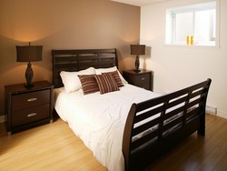 6 Ide Menarik Optimalkan Penyimpanan untuk Kamar Tidur Kecil