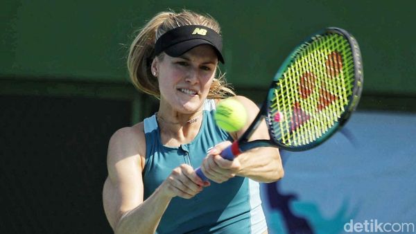 Melihat Aksi Petenis Dunia Eugenie Bouchard Main di GBK