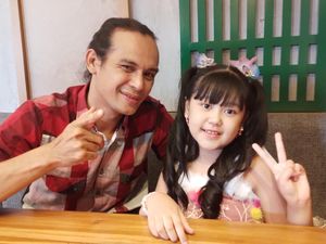Penyanyi Cilik Nabylla Dharmawan Ingatkan Untuk Selalu Patuh dengan Orang Tua Lewat Lagu Penyanyi Cilik Nabylla Dharmawan Ingatkan Untuk Selalu Patuh dengan Orang Tua Lewat Lagu