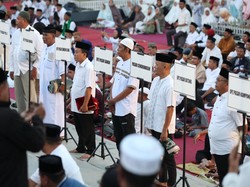 Walkot Makassar Lantik 32 Orang UPZ Perusda, Target Kejar Zakat Rp 1,4 T