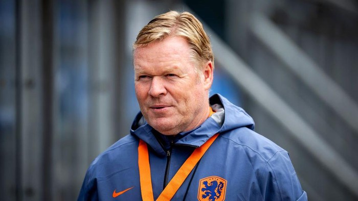 ZEIST - Bondscoach Ronald Koeman tijdens een trainingssessie van het Nederlands elftal op de KNVB Campus op 4 september 2024 in Zeist, Nederland. Het Nederlands elftal bereidt zich voor op het UEFA Nations League duel tegen Bosnie en Herzegovina. ANP ROBIN VAN LONKHUIJSEN