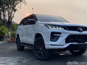 Fortuner-Innova Diesel Dikasih Minum Solar Subsidi? Harus Sering Begini Fortuner-Innova Diesel Dikasih Minum Solar Subsidi? Harus Sering Begini