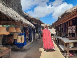 Desa Adat Sade, Pohon Cinta, dan Segala Keunikannya