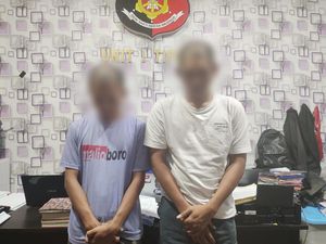 Dua Polisi Gadungan Peras Remaja Pacaran di Labuan Bajo Dua Polisi Gadungan Peras Remaja Pacaran di Labuan Bajo