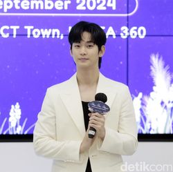 Penampilan Perdana Kim Soo Hyun di Depan Media Usai Skandal