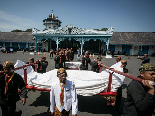 Kirab Gamelan Sekaten Keraton Kasunanan Solo