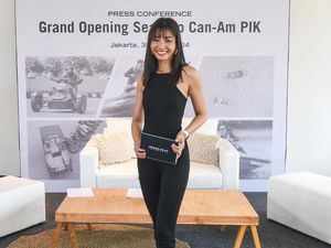 Liza Elly Curhat Nggak Enaknya Jadi Orang Tua Tunggal Liza Elly Curhat Nggak Enaknya Jadi Orang Tua Tunggal