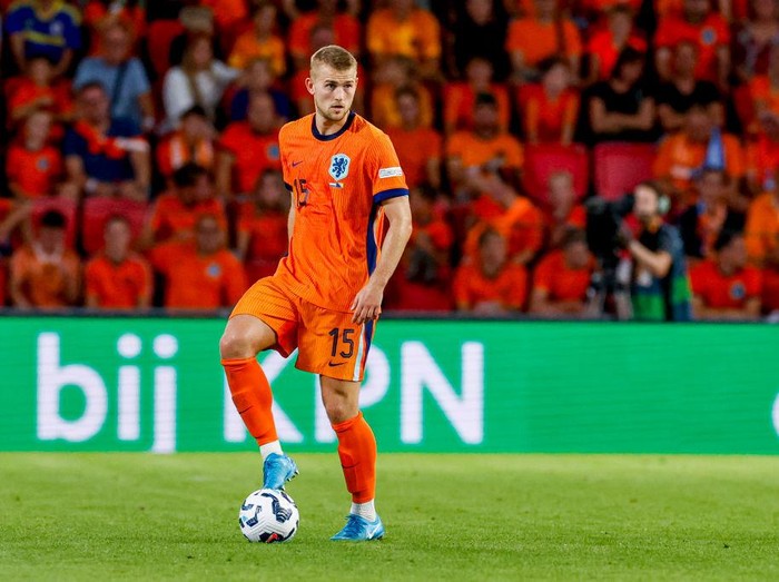 Eindhoven, Netherlands - September 7: Matthijs de Ligt of the Netherlands controls the ball during the UEFA Nations League 2024/2025 League A - Group 3 match between Netherlands and Bosnia-Herzegovina at Philips Stadium on September 7, 2024 in Eindhoven, Netherlands. (Photo by Marcel ter Bals/DeFodi Images/DeFodi via Getty Images)