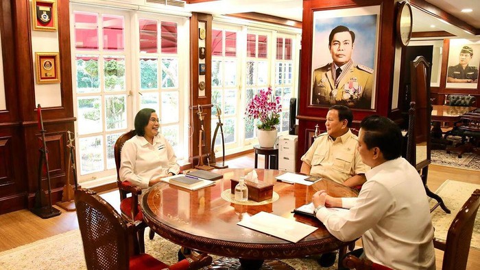 Menteri Keuangan Sri Mulyani Indrawati berjumpa  dengan Presiden terpilih Prabowo Subianto