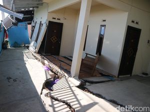 Kondisi Terkini Tanah Gerak di Pati, Rumah Nyaris Roboh-3 KK Dievakuasi Kondisi Terkini Tanah Gerak di Pati, Rumah Nyaris Roboh-3 KK Dievakuasi