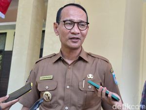 Gaji Kaling di Mataram Bakal Naik Jadi Setara Honorer Rp 1,5 Juta Gaji Kaling di Mataram Bakal Naik Jadi Setara Honorer Rp 1,5 Juta