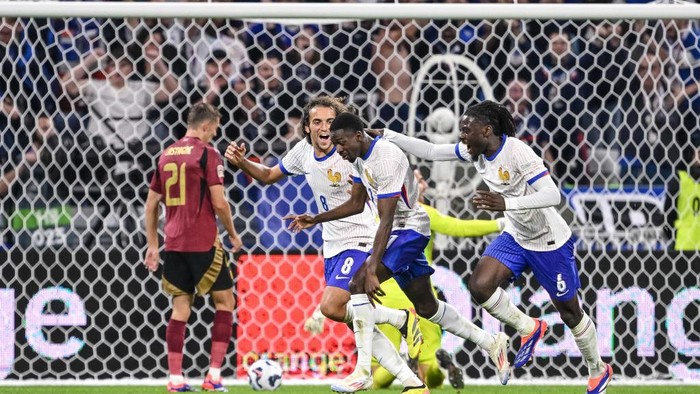 Lyon , France - September 9: Ousmane Dembélé of France celebrates after scoring his teams second goal with teammates during the UEFA Nations League 2024/2025 League A - Group 2 match between France and Belgium at Groupama-Stadion on September 9, 2024 in Lyon , France. (Photo by Harry Langer/DeFodi Images via Getty Images)