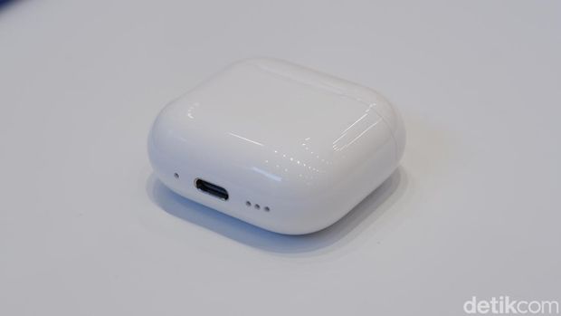 AirPod 4